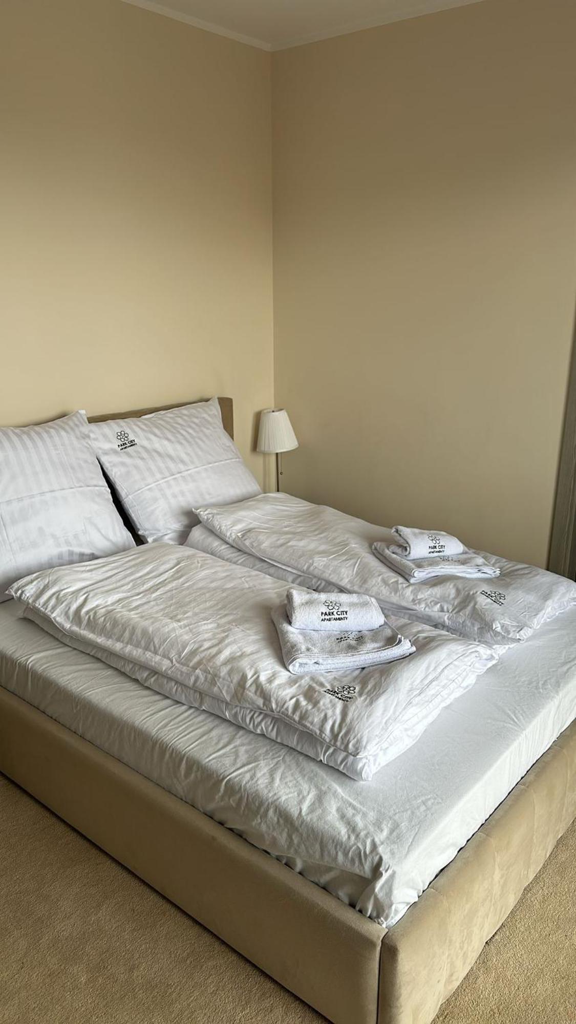 Apartament 33 Park City Ostrow Wielkopolski Bagian luar foto